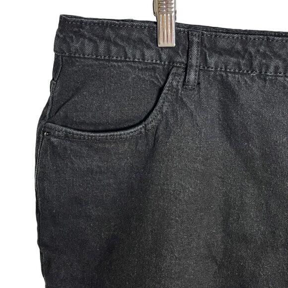Women's Black Jean Skort/Denim Skort Distressed Women's Plus Size 20 NWT - Picture 3 of 8